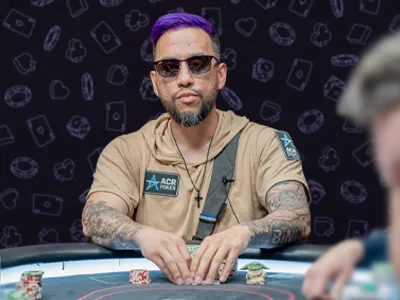 Mucking in Live Poker Tournaments: Strategies and Considerations
